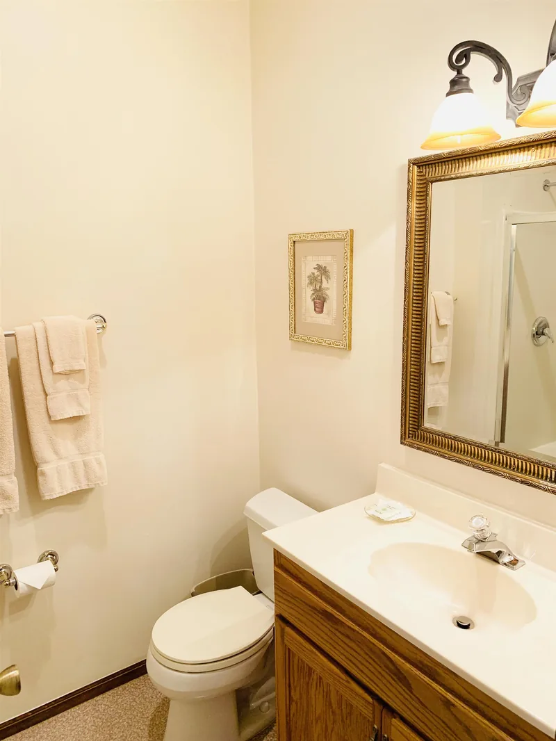 Room 5, photograph 3: interior and amenities at Landmark Motel